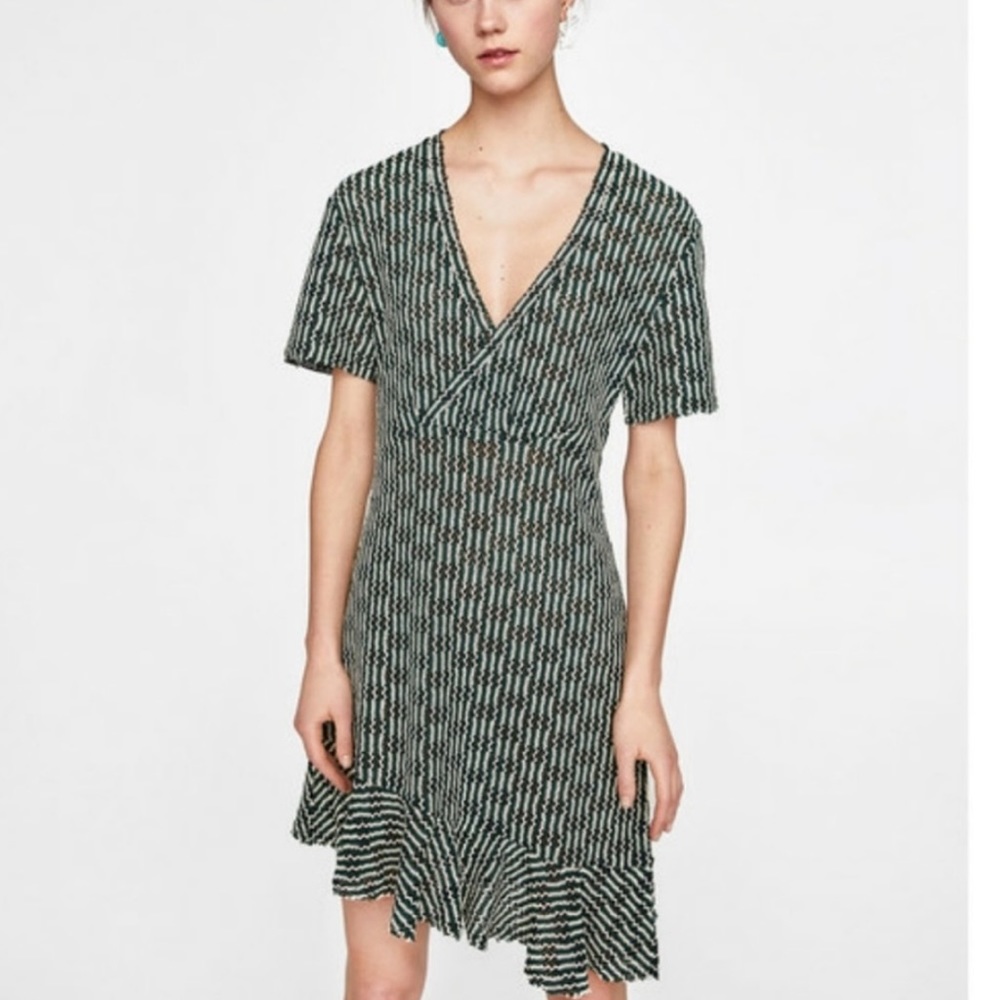 Zara Asymmetrical Surplice Knit Green White Dress Short-Sleeve M